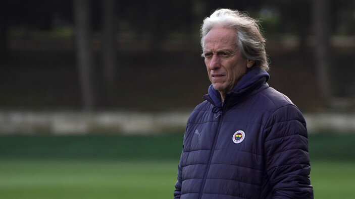 Fenerbahçe'de Jorge Jesus, 4'lü savunmaya geçiyor